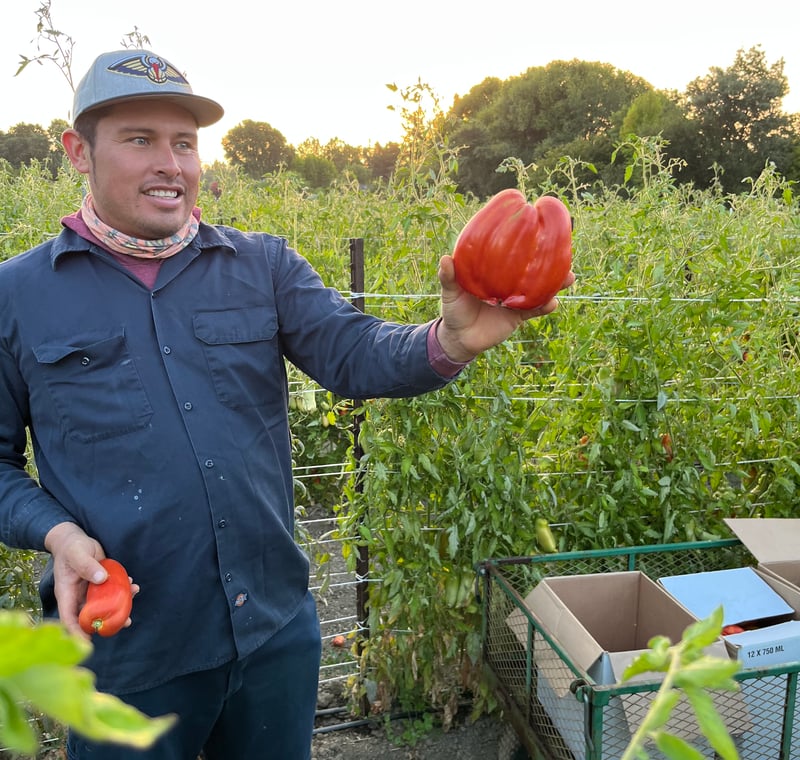 El Jardin tractor donation