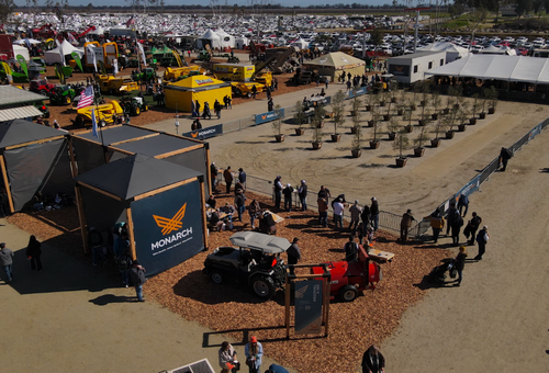 Le tracteur Monarch vole la vedette à la World Ag Expo
