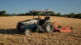 Trattori elettrici nell'agricoltura: 15 vantaggi