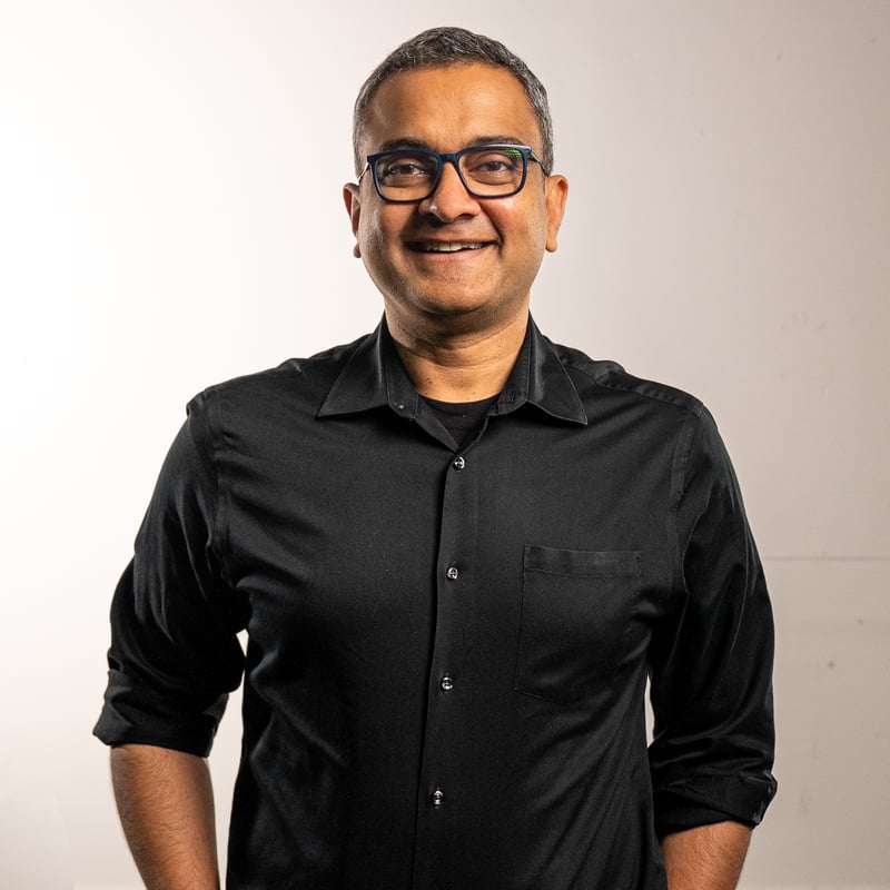 MT_Aug25-Praveenheadshot-6